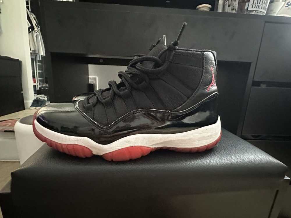 Jordan Brand × Streetwear Air Jordan bred 11s - image 2