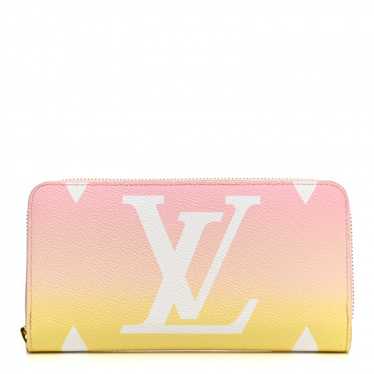 LOUIS VUITTON Monogram Giant By The Pool Zippy Wa… - image 1