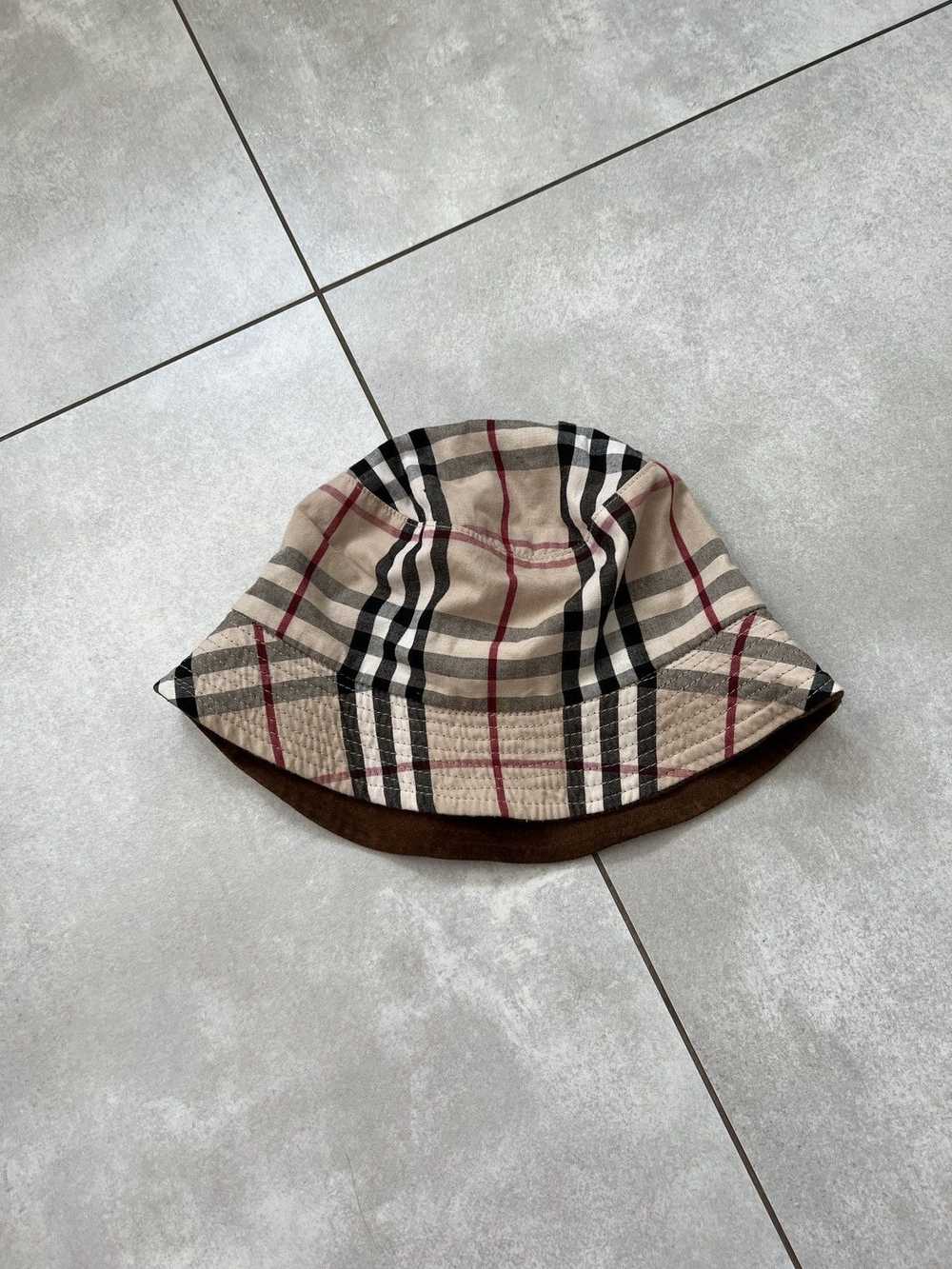 Burberry Burberry reversible nova check logo leat… - image 1