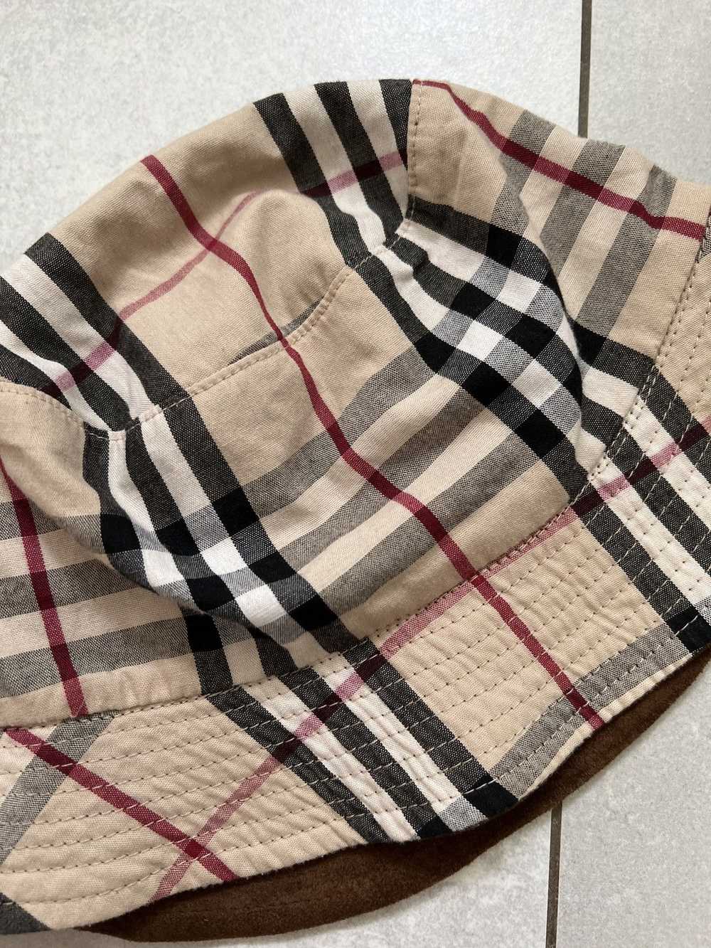 Burberry Burberry reversible nova check logo leat… - image 4