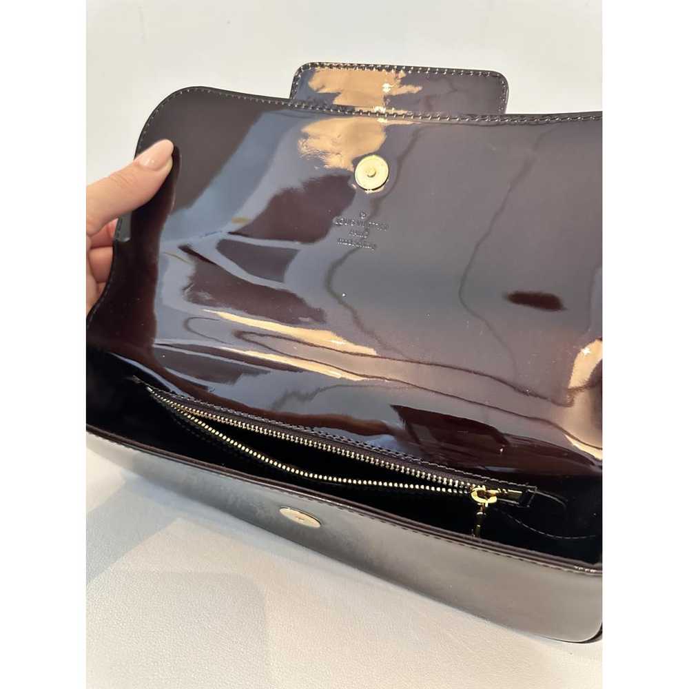 Louis Vuitton Sobe patent leather clutch bag - image 3