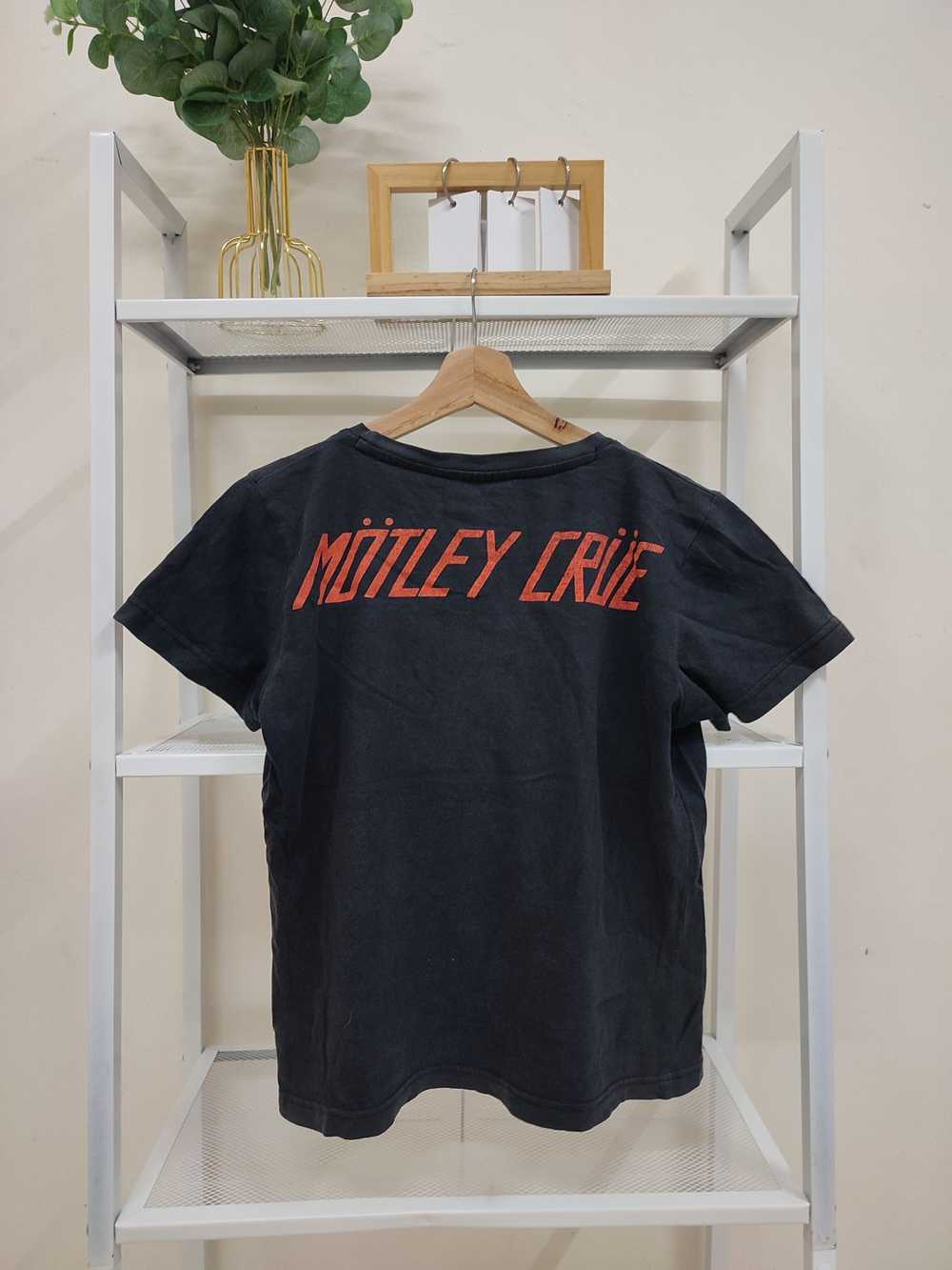 Band Tees × Vintage Vintage Y2K Motley Crue 2007 … - image 2