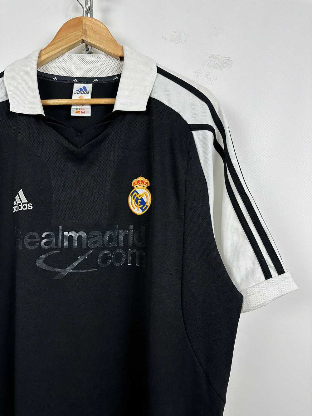 Real Madrid × Soccer Jersey × Vintage 2001/02 Vin… - image 6