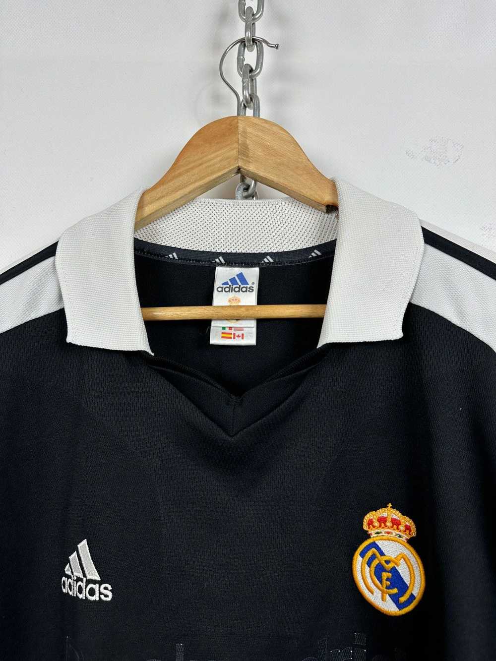 Real Madrid × Soccer Jersey × Vintage 2001/02 Vin… - image 7