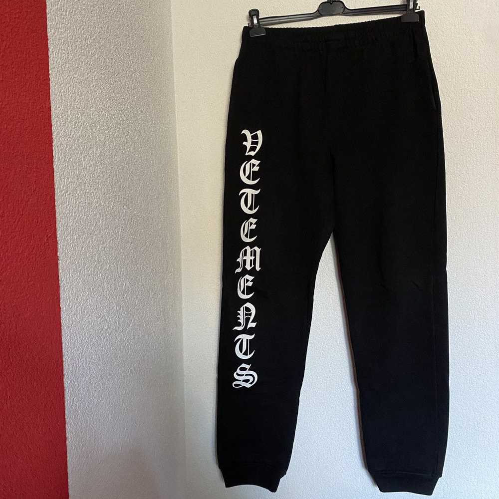 Vetements Vetements Gothic Logo Pants F/W 20 DEMN… - image 1