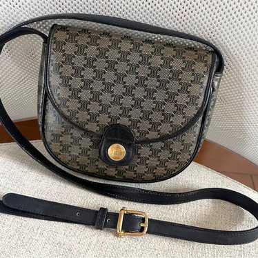 Celine Shoulder Bag Pochette Triomphe