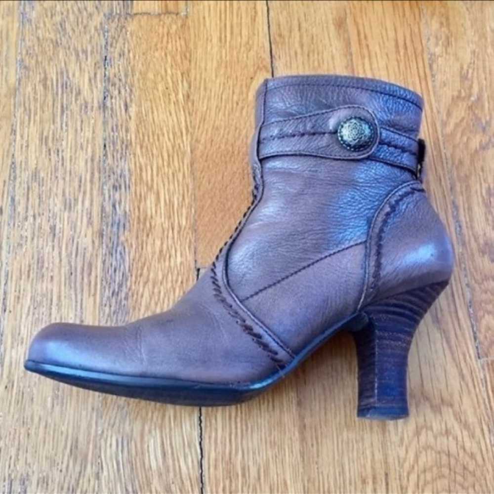 AMAZING ! NICOLE ANKLE LEATHER BOOTIES SIZE 7 - image 3