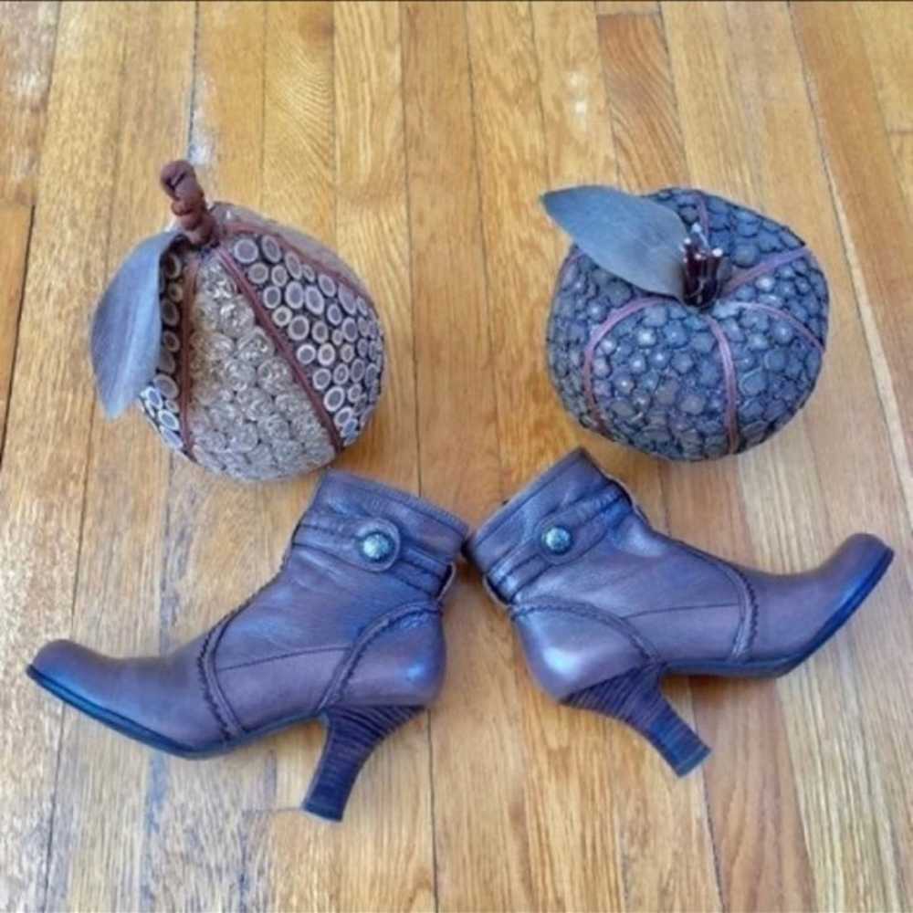 AMAZING ! NICOLE ANKLE LEATHER BOOTIES SIZE 7 - image 4