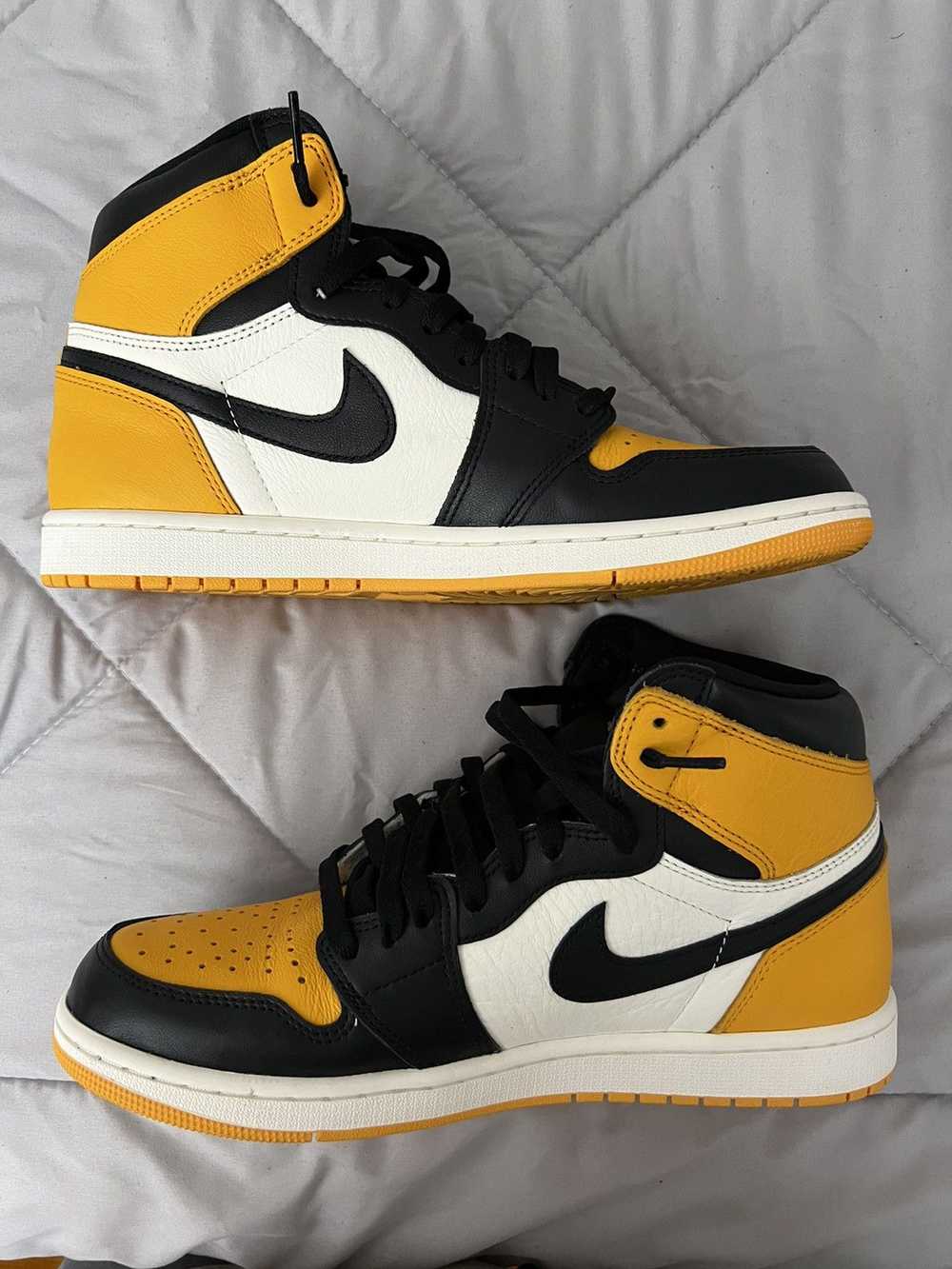 Jordan Brand × Nike Jordan 1 taxi - image 3