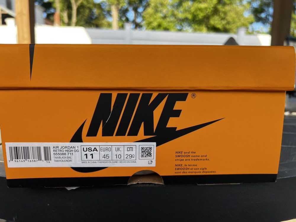 Jordan Brand × Nike Jordan 1 taxi - image 7