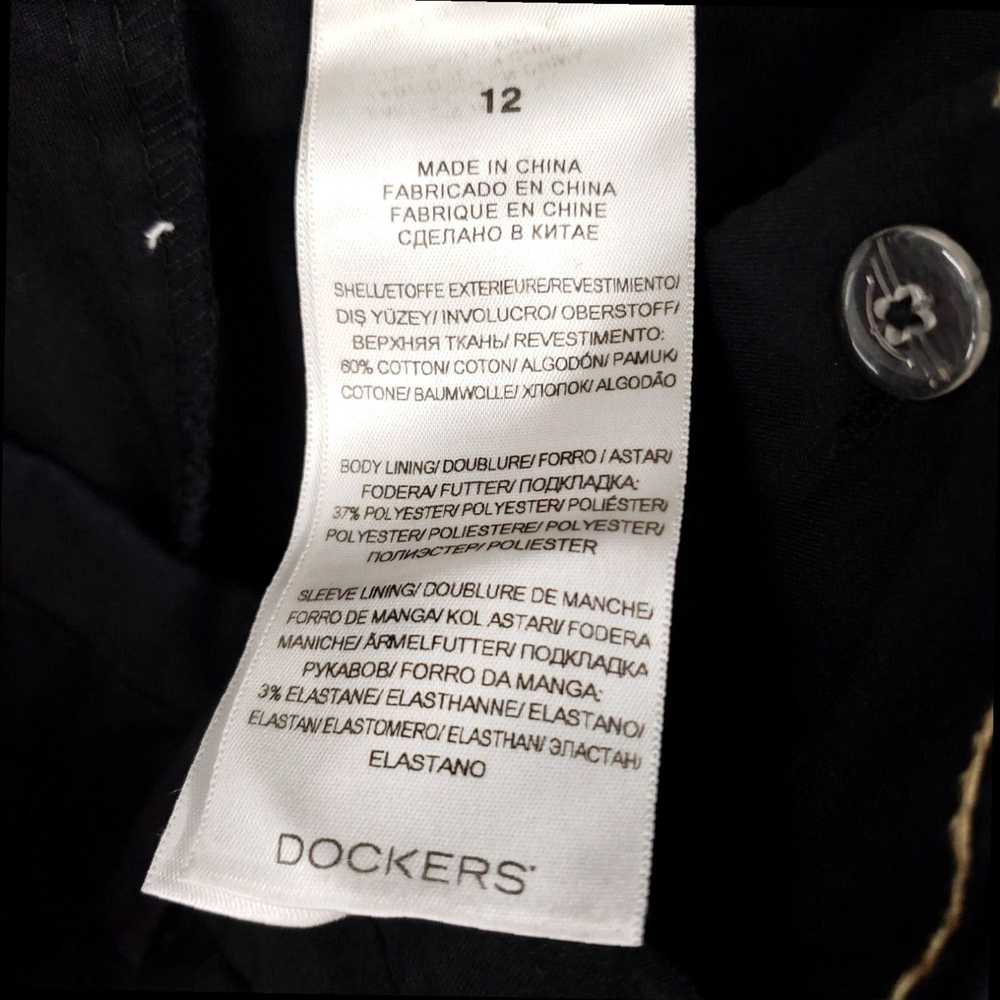 Dockers Women's Black Capri Mid Rise Straight Leg… - image 4