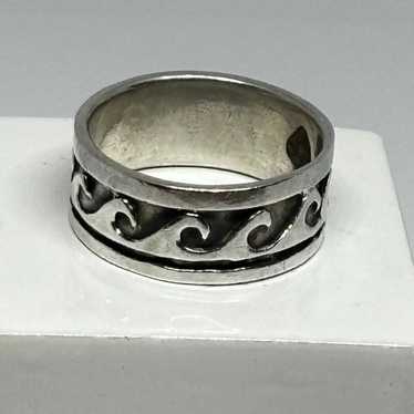 Dakota West Sterling Silver Wave Pattern Tribal Ri