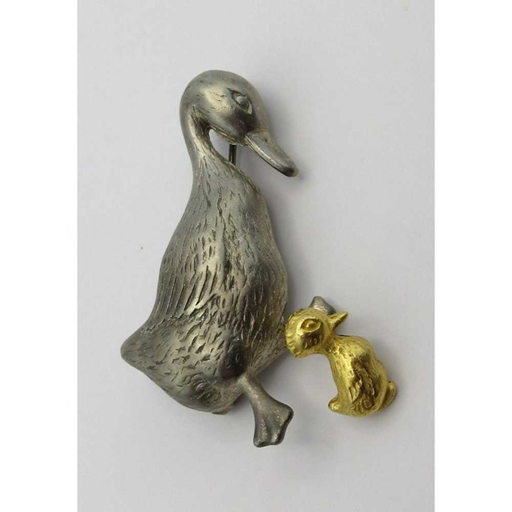 Vintage Pewter Mother Duck With Trembler Gold Ton… - image 4