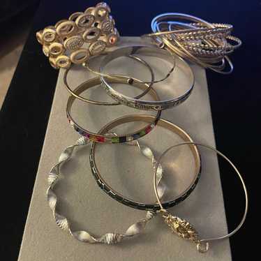 Over 3lbs offers of VINTAGE/MODERN BRACELETS