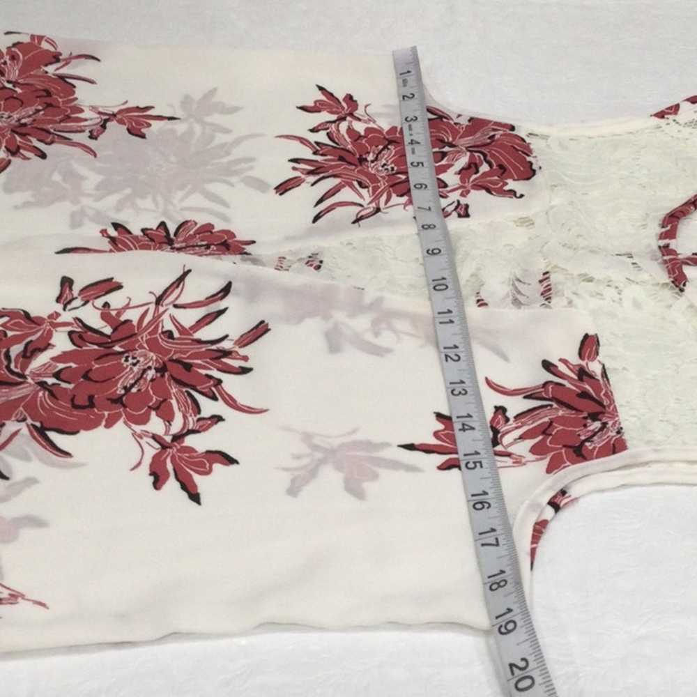 Worthington Worthington White w/Maroon Flowers Hi… - image 12