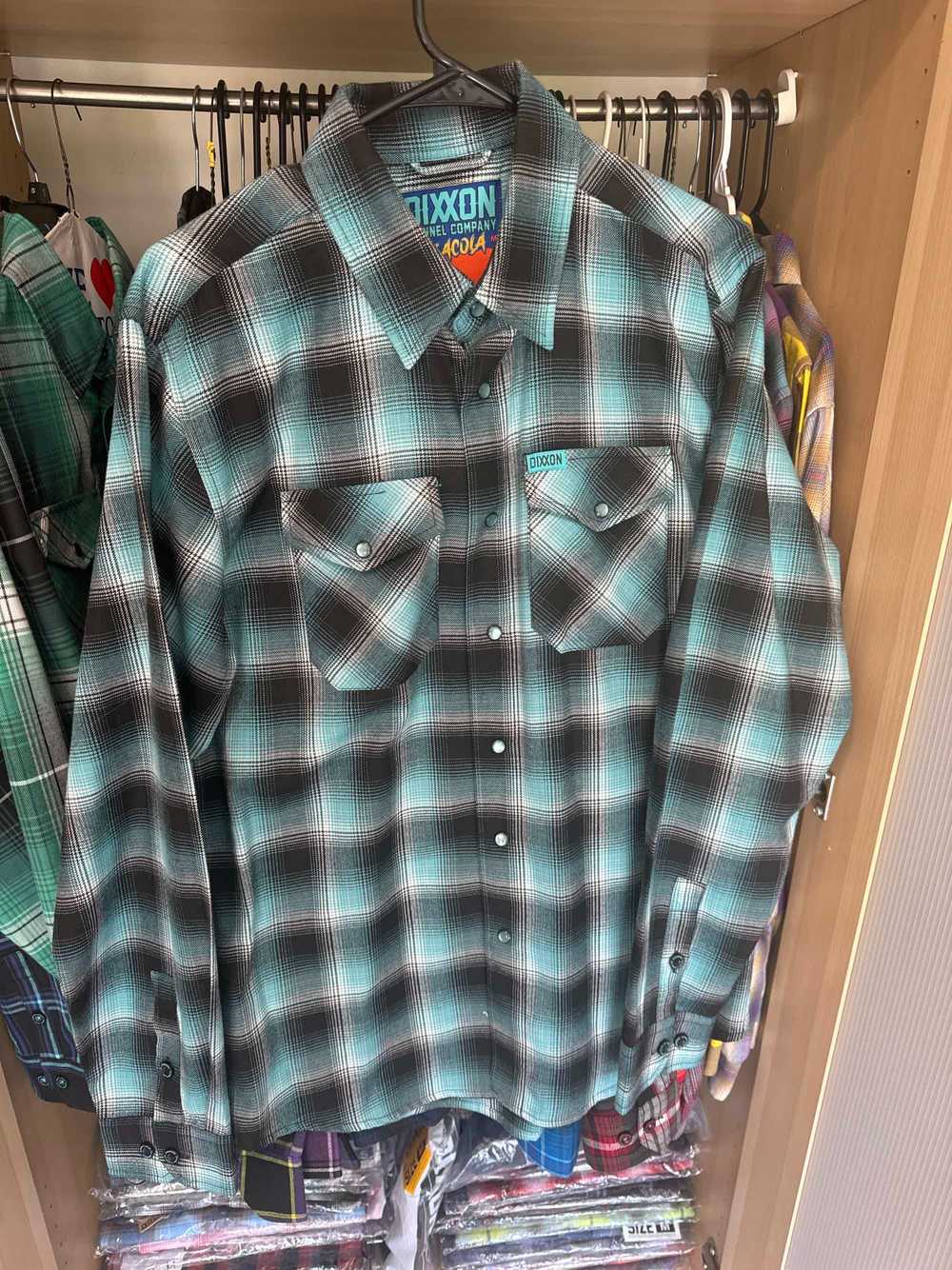 dixxon Men’s Pensacola Flannel - image 3