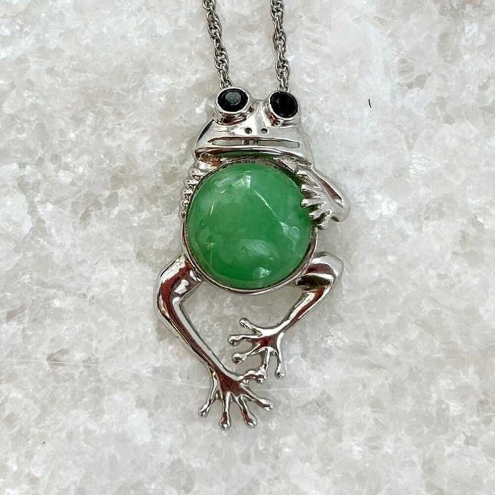 Genuine Green Jade Sterling Silver Frog Pendant N… - image 1