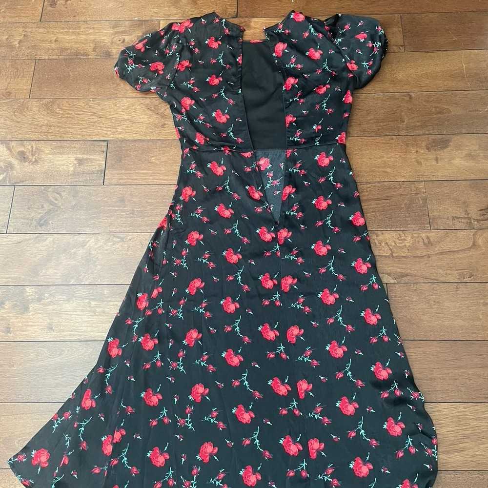 Black midi dress with roses - image 2