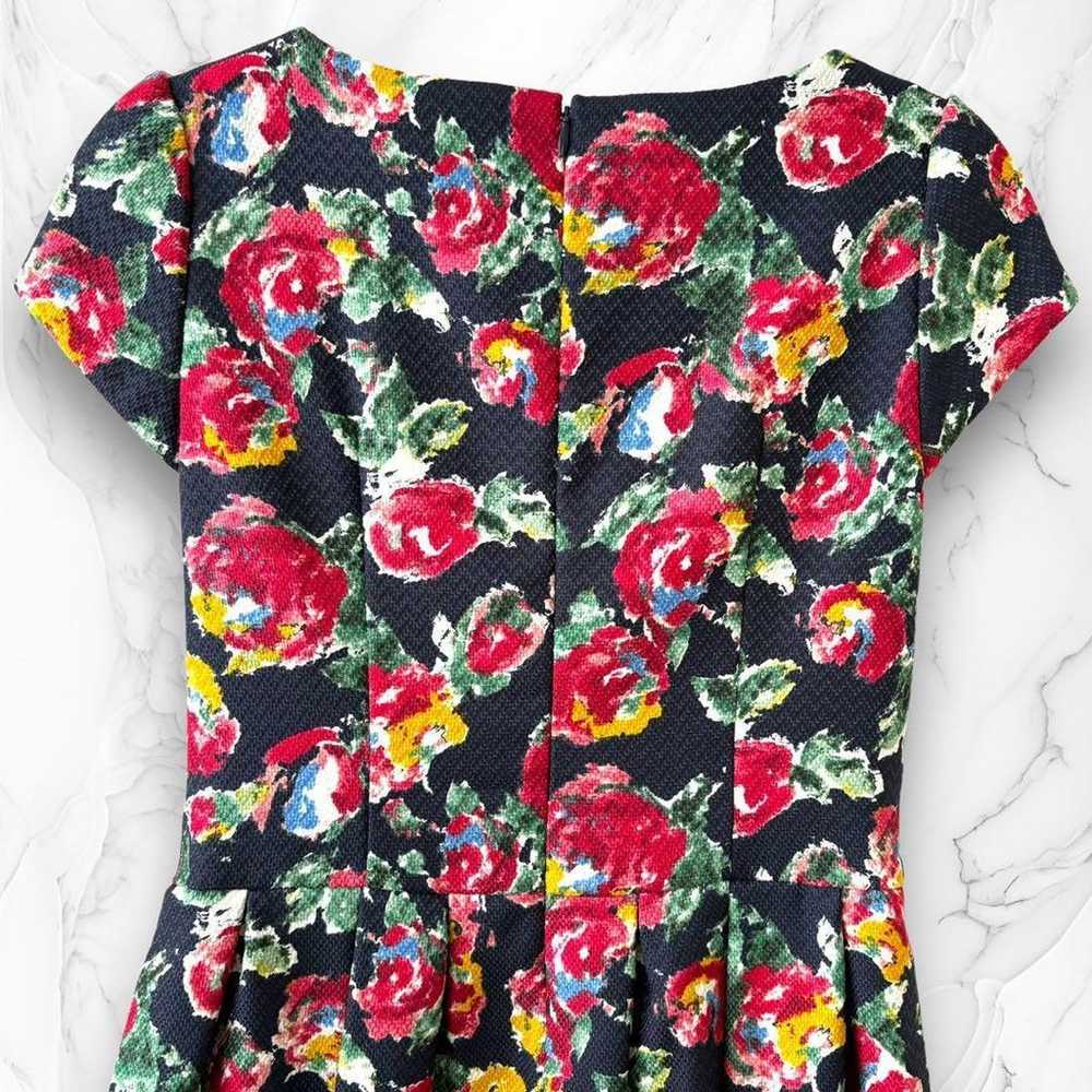 FD short-sleeved floral knee-length dress in mult… - image 5