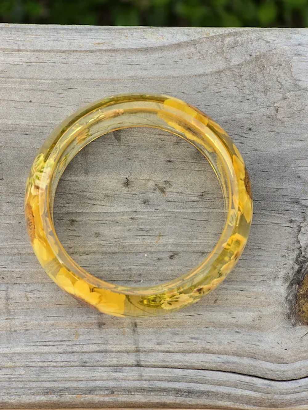 Warm Yellow Natural Daisy Bangle 59mm - image 6