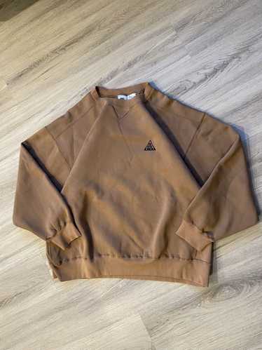 Nike ACG × Vintage 90’s ACG Triangle Crewneck