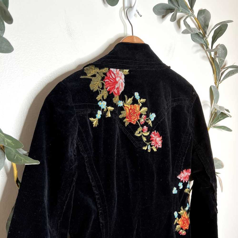 Johnny Was Black Embroidered Blazer - image 8