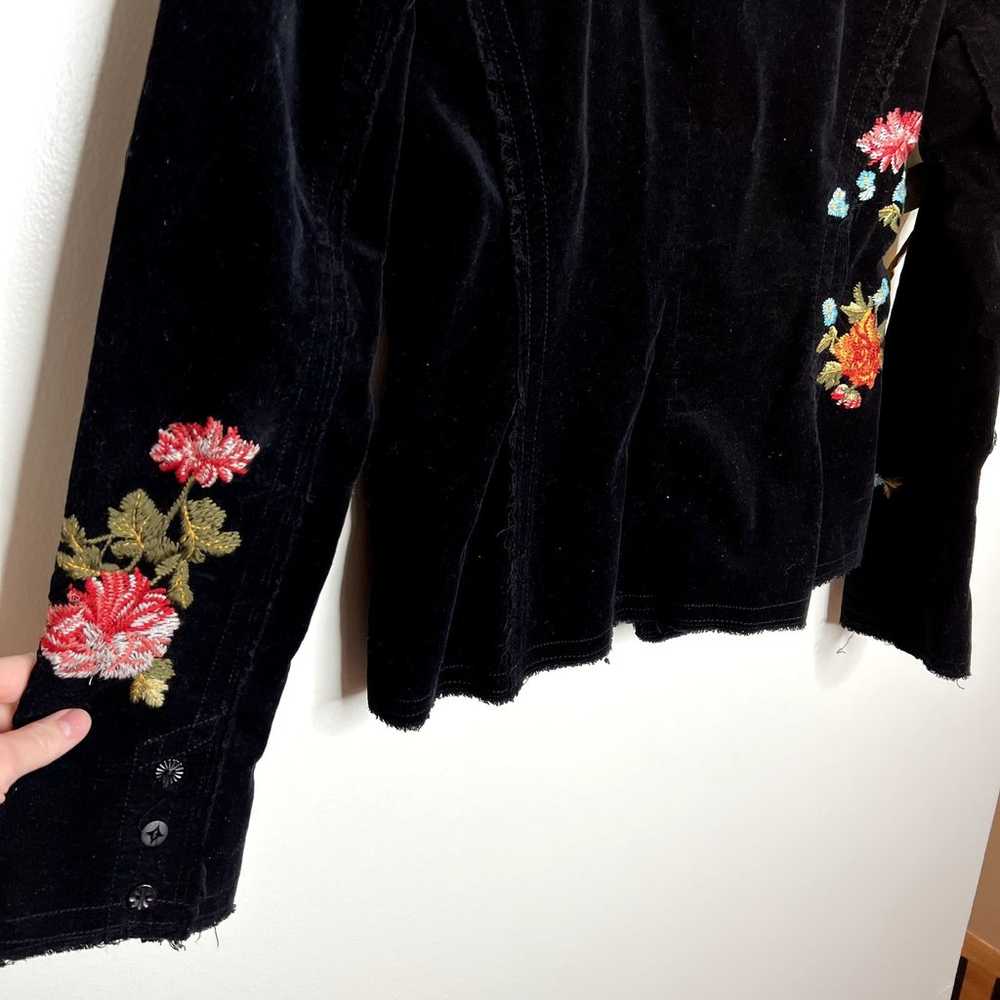 Johnny Was Black Embroidered Blazer - image 9