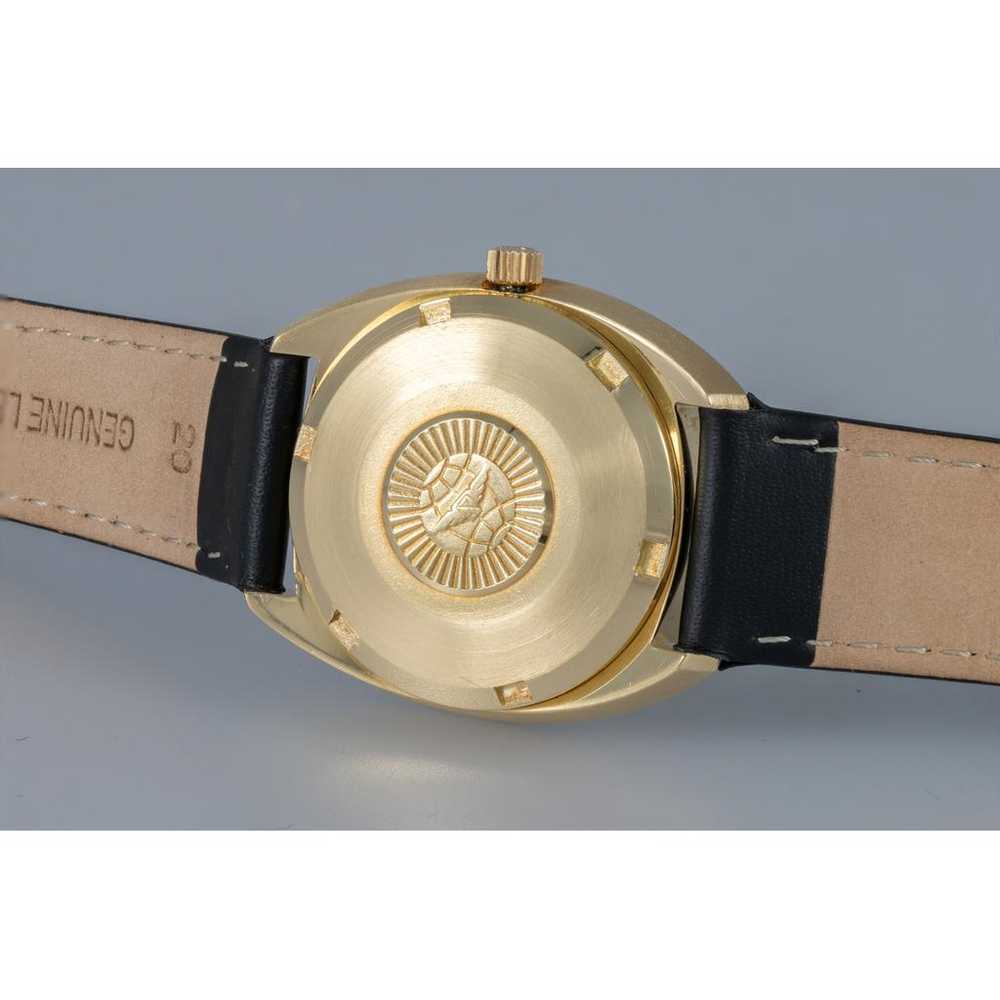 Longines Conquest yellow gold watch - image 10