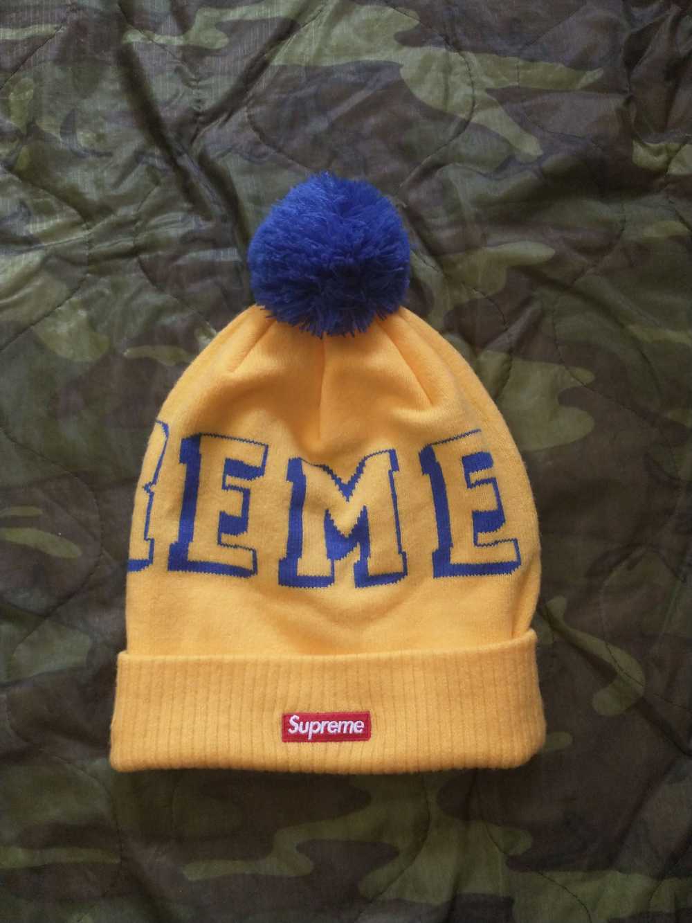 Supreme FW15 Banner Logo New Era Pom Beanie - image 1