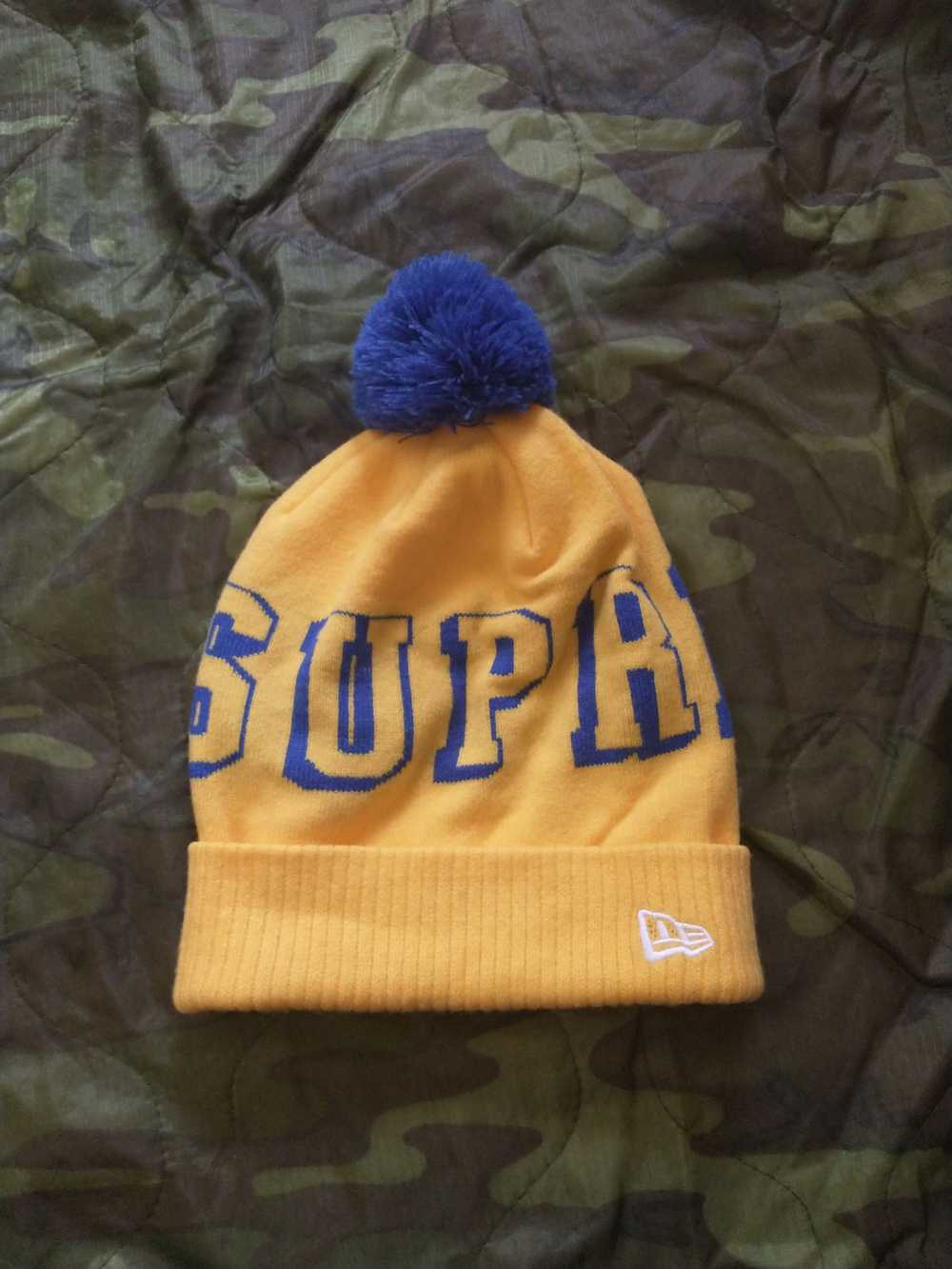 Supreme FW15 Banner Logo New Era Pom Beanie - image 2