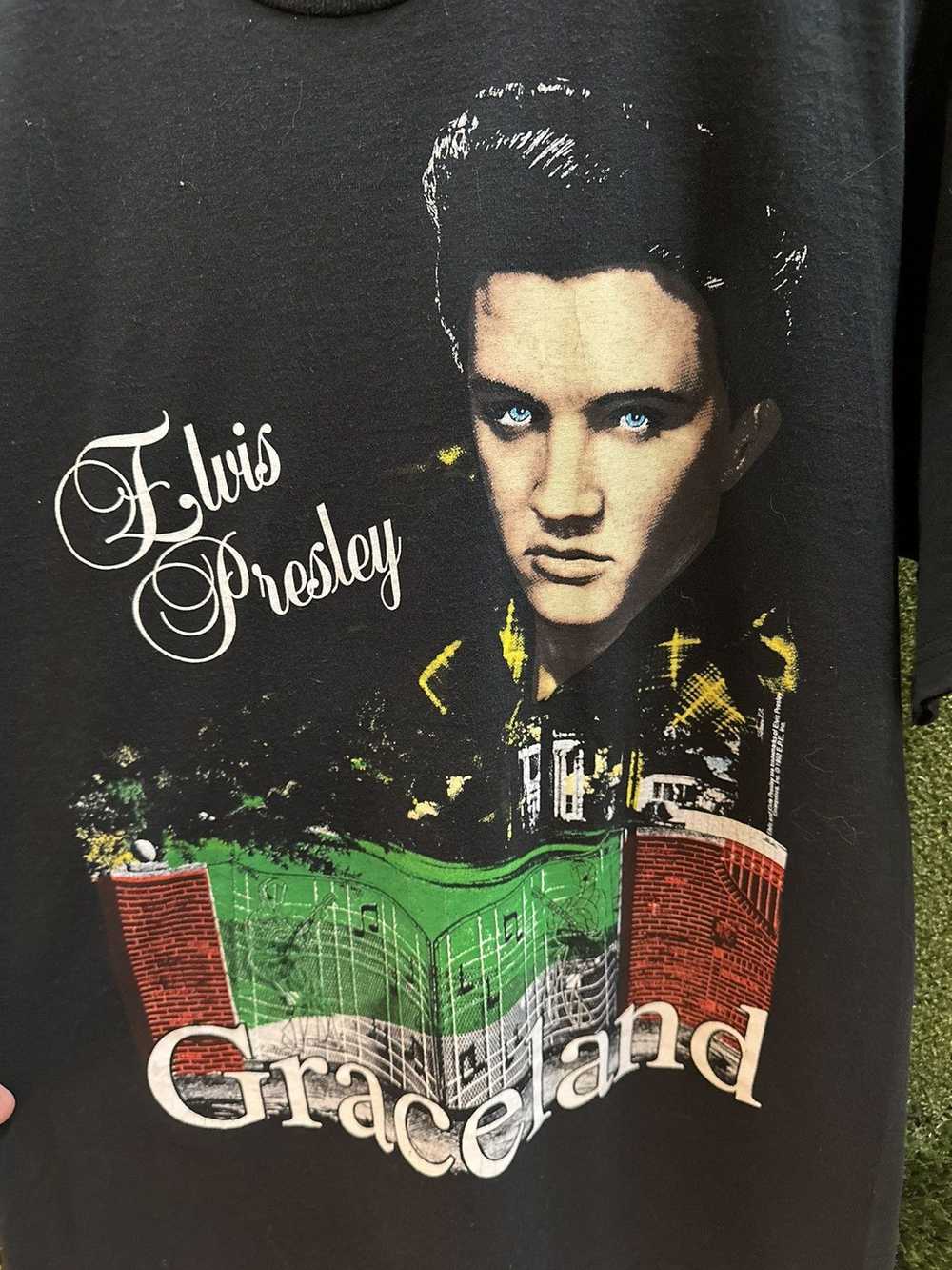 Tee × Vintage Vintage 1992 Elvis Presley Gracelan… - image 4