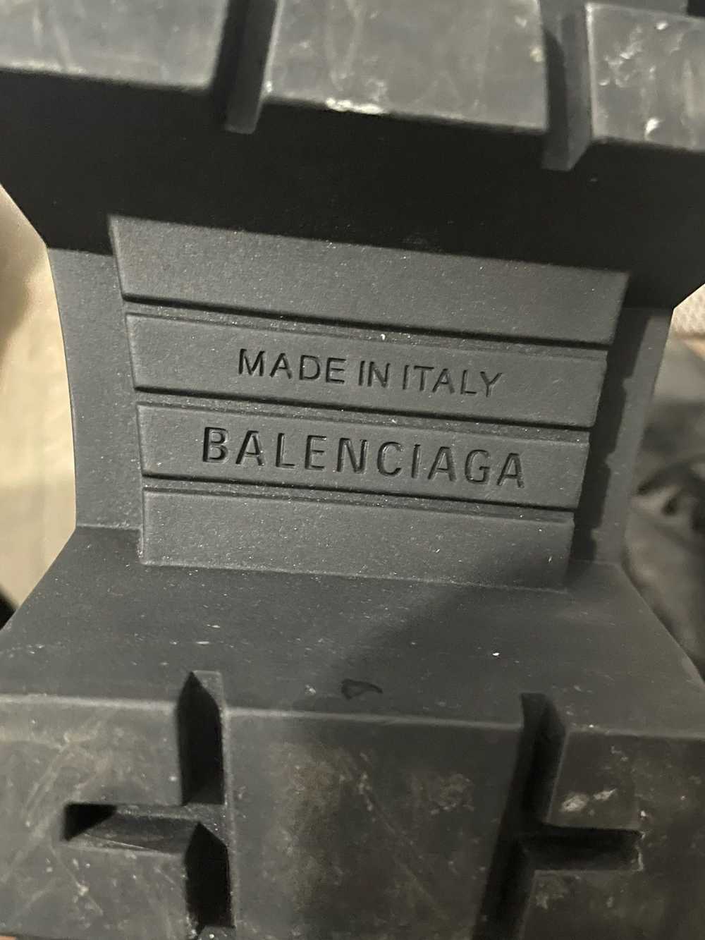 Balenciaga Balenciaga Bulldozer boots Worn-out - image 3