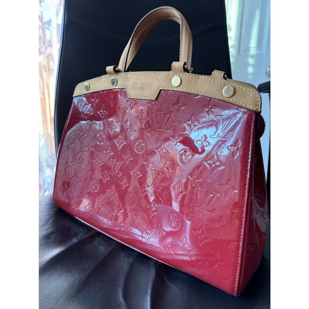 Louis Vuitton Bréa patent leather handbag - image 4