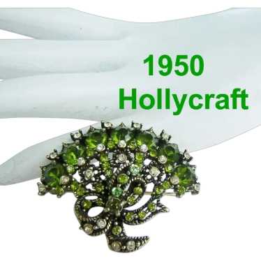 1950 HOLLYCRAFT Opulent Olive Green Rhinestones F… - image 1