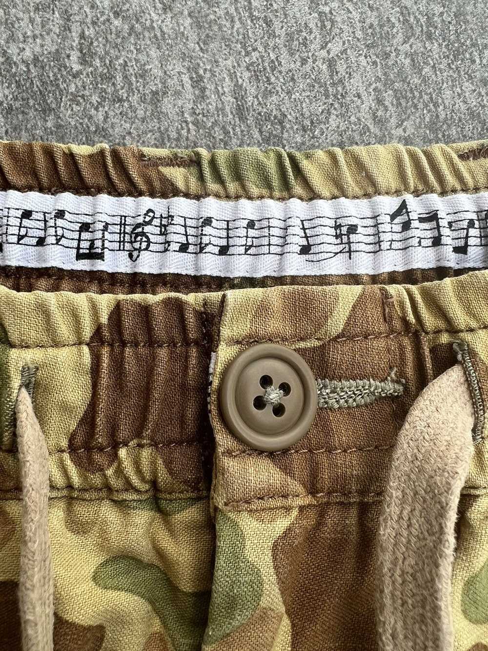 Number (N)ine Number (N)ine Camo Shorts - image 3