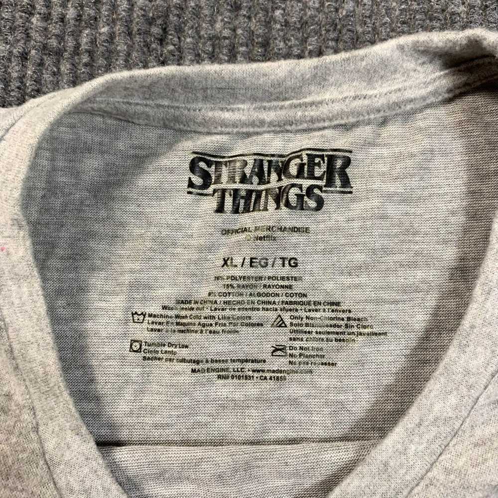 Vintage Stranger Things Sweatshirt Womens Extra L… - image 2