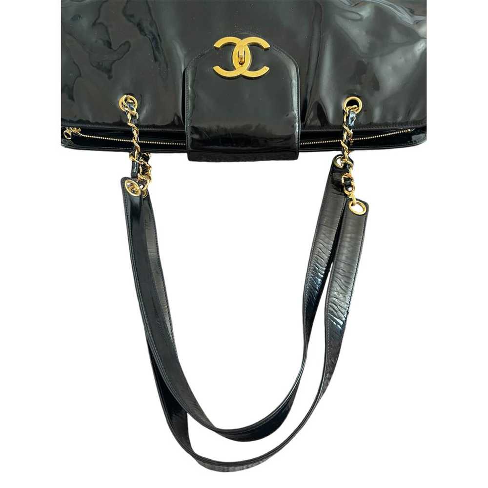 Chanel Patent leather tote - image 8