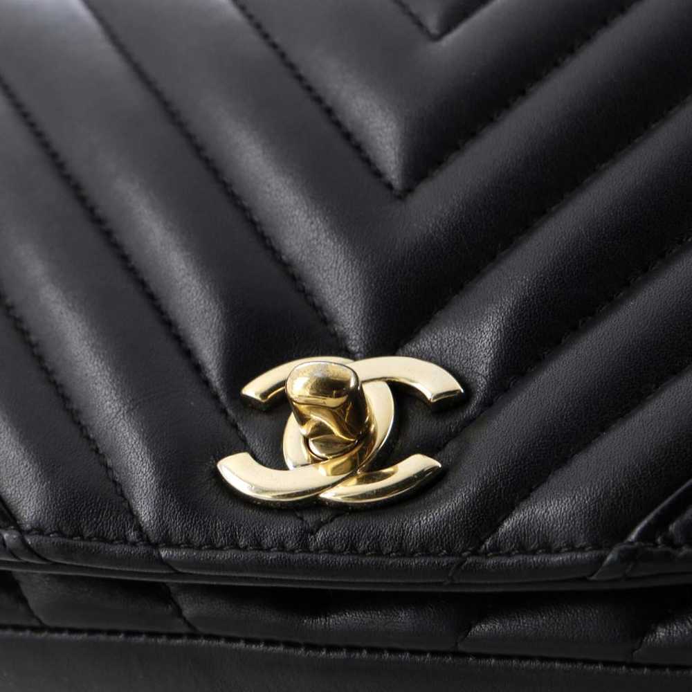 Chanel Leather crossbody bag - image 7