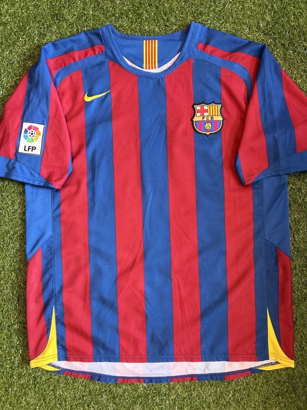 Nike × Soccer Jersey × Vintage 05/06 FC Barcelona… - image 2