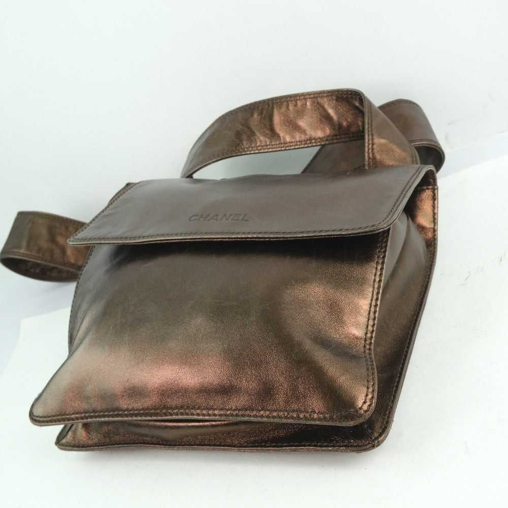 Chanel Brown Leather Shoulder Bag (Pre-Owned) - image 3