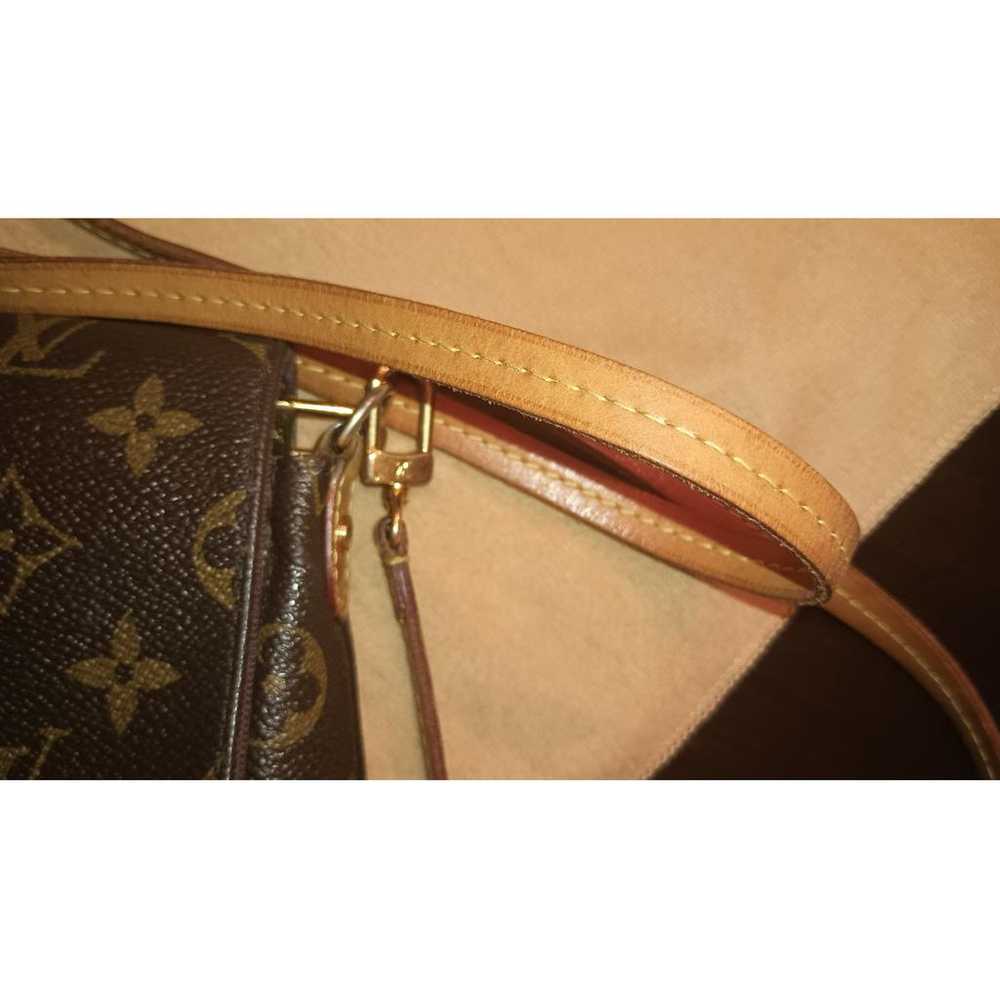 Louis Vuitton Favorite cloth crossbody bag - image 8