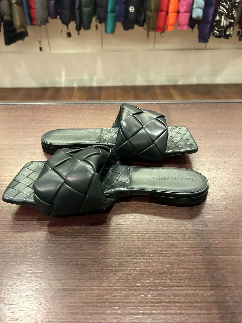 Bottega Veneta Bottega Veneta Lido Intrecciato Fl… - image 3