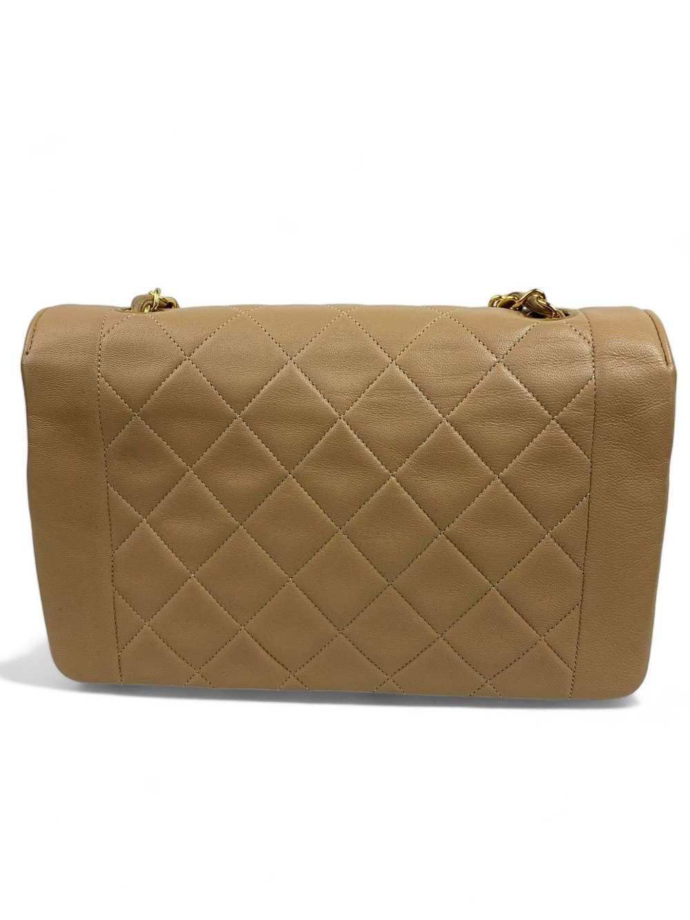 Chanel Diana Vintage Medium Beige Classic Quilted… - image 2