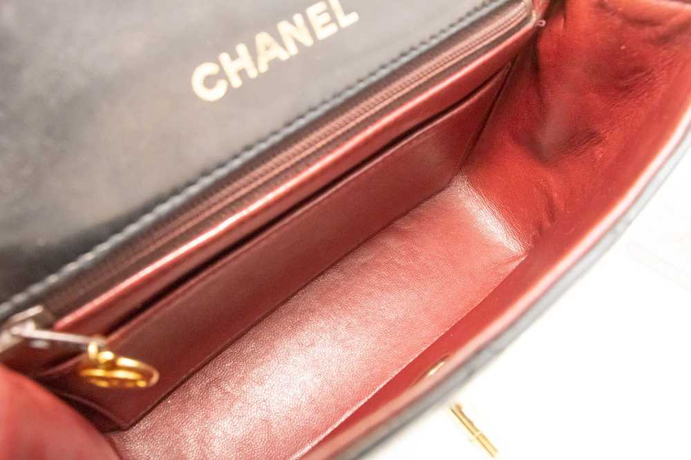 Chanel Timeless Black Leather Shoulder Bag (Pre-O… - image 5