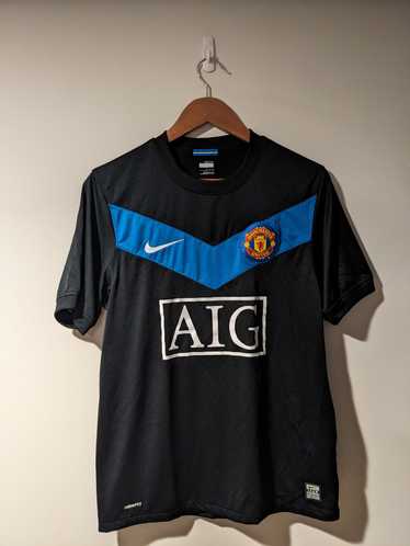 Soccer Jersey × Sportswear × Streetwear Manchester