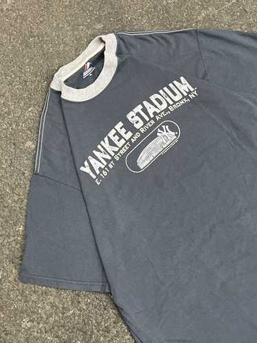 Sportswear × Streetwear × Vintage NY Yankees tee s