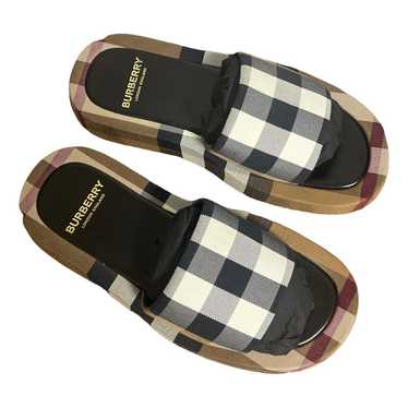 Burberry Leather flats