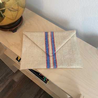 NEW La Maison en Pierre Bisous Marine Clutch Fren… - image 1