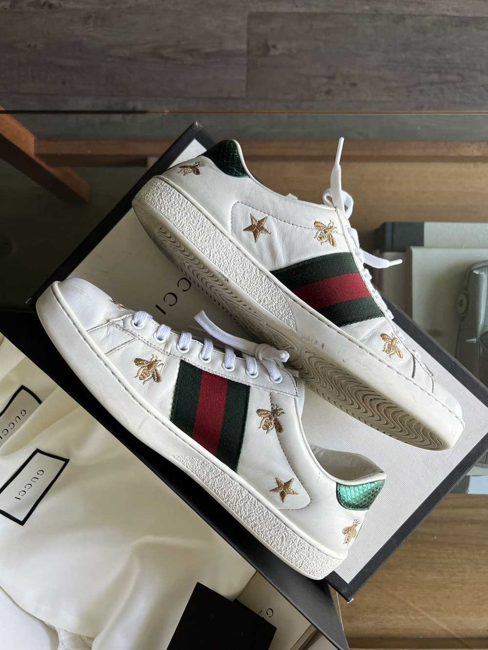 Gucci Gucci - Ace Low Top Sneaker (Embroidered Be… - image 3