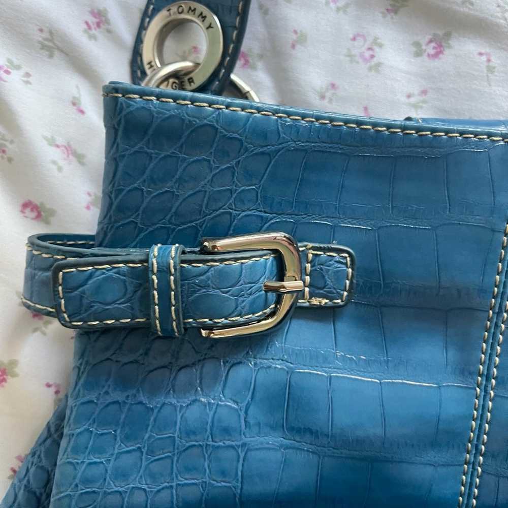 blue tommy hilfiger bag - image 3